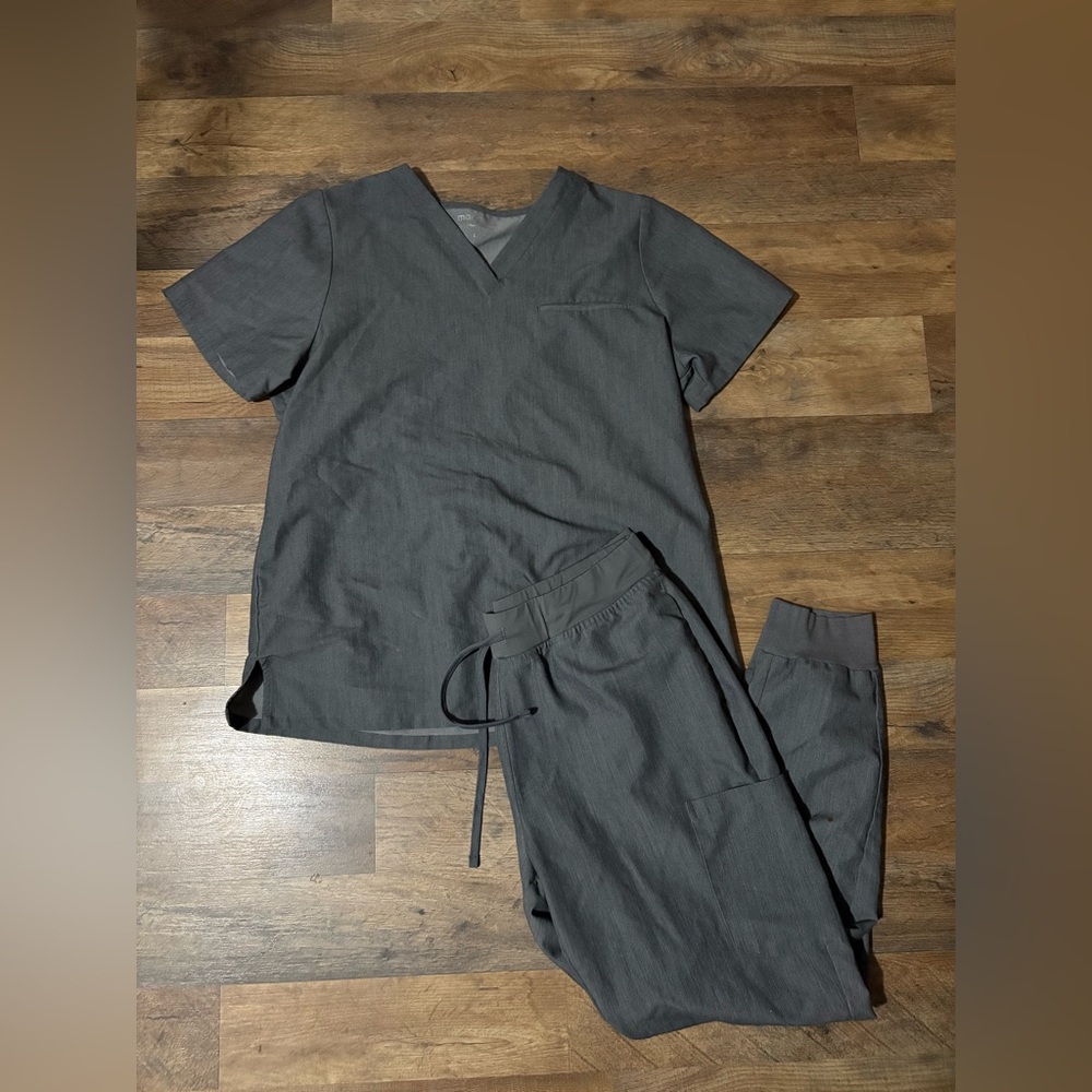 Large Mandala scrubs